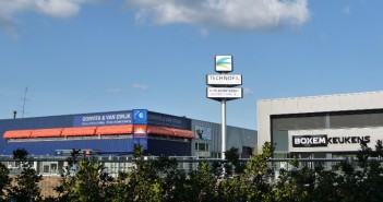 Opvallende reclamemast voor Technofil Ede technofil_mast_2-351x185 technofil_mast_2-351x185 reclamemast Opvallende reclamemast voor Technofil Ede technofil mast 2 351x185